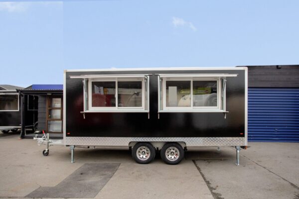 SQ50- Box 5m trailer